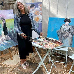 UGallery artist Mary Pratt working outdoors with three of her oil paintings