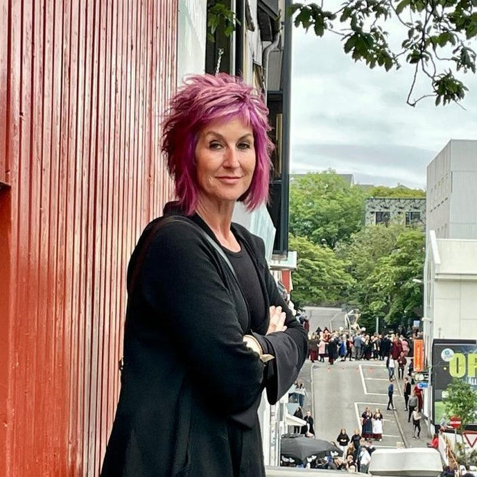  UGallery artist Heather Patterson standing outdoors 