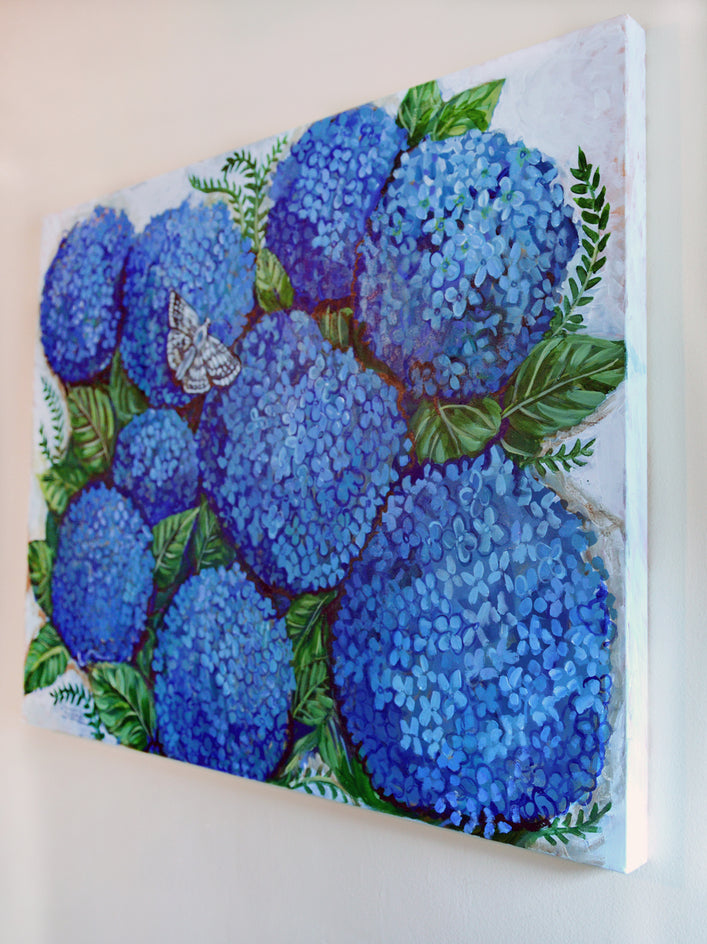 Nikko Blue by Kira Yustak |  Side View of Artwork 