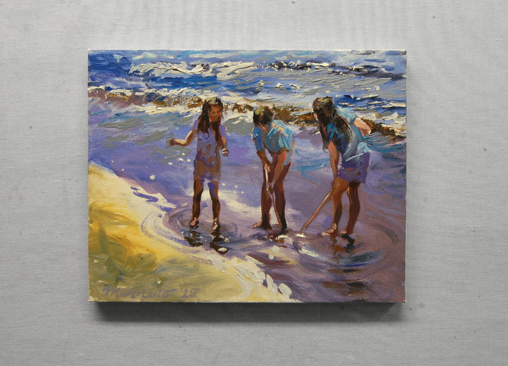 Sand Dollar Hunt by Onelio Marrero |  Context View of Artwork 