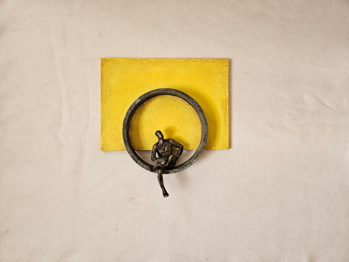 Serie Yellow: The Circle by Yelitza Diaz |  Context View of Artwork 