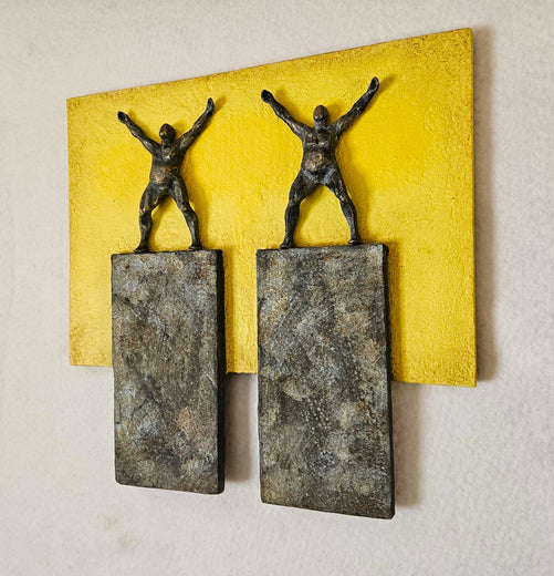 Serie Yellow: The Winners by Yelitza Diaz |  Side View of Artwork 