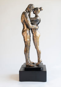 sculpture by Cristobal Corbeaux titled Jackpot