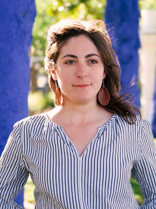  Headshot of UGallery Art Advisor Samantha Greene 