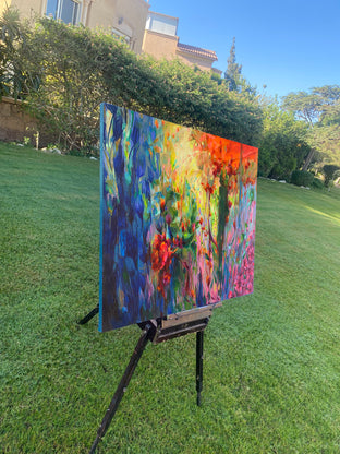 Alive by Dowa Hattem |  Side View of Artwork 
