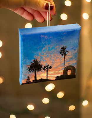 Hollywood by Jesse Aldana |   Closeup View of Artwork 